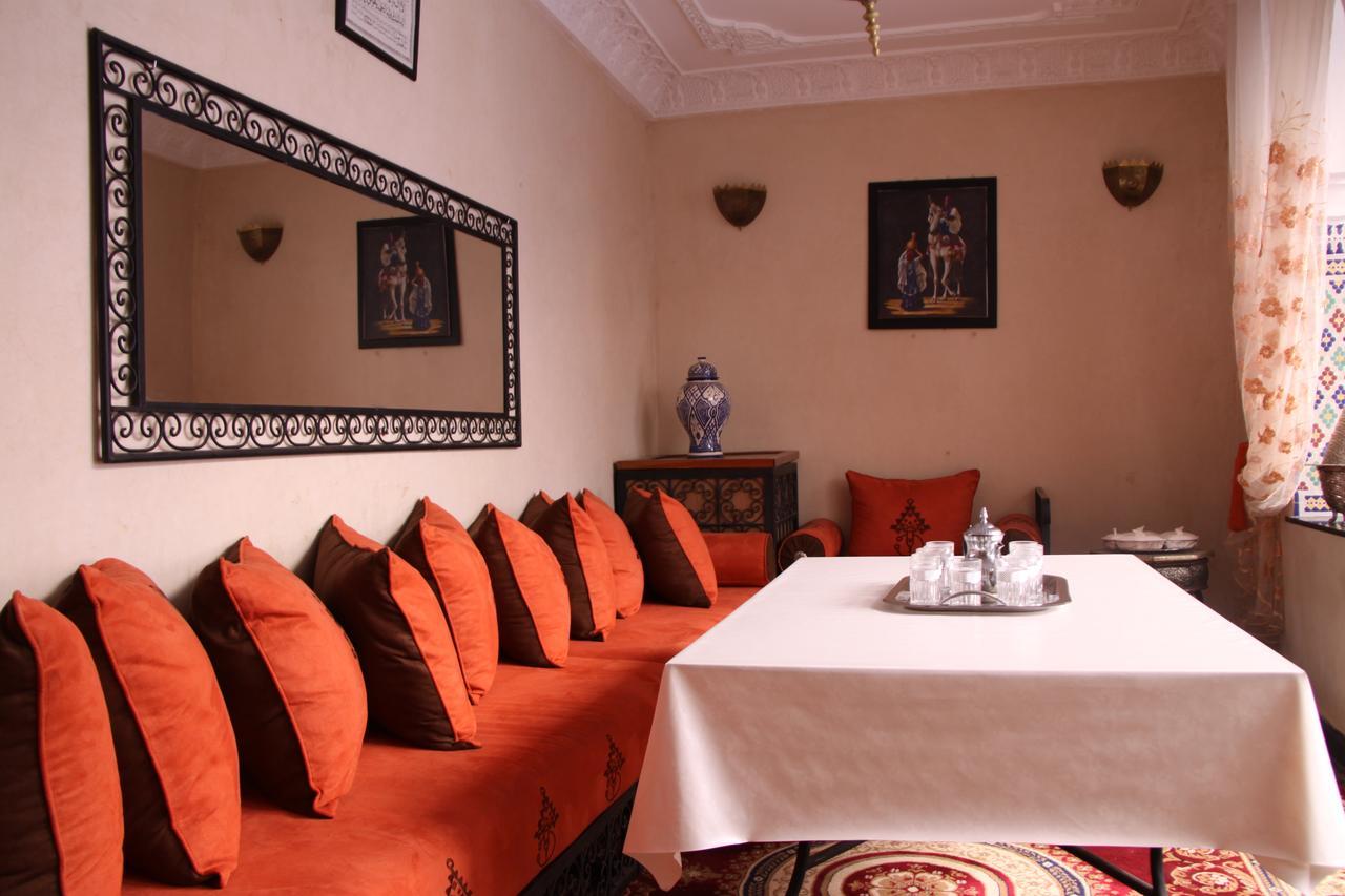 Riad La Porte Des 5 Jardins Marrakesh Exteriör bild
